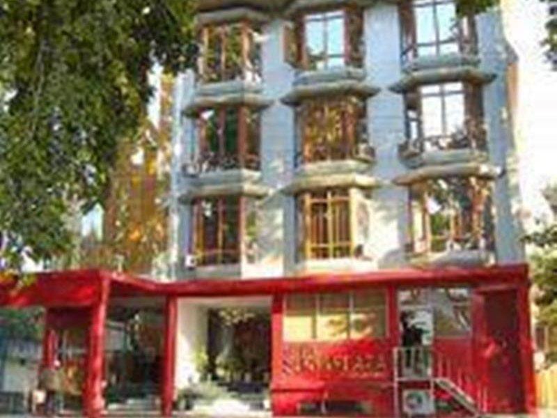 Hotel Surya Plaza New Delhi Ngoại thất bức ảnh